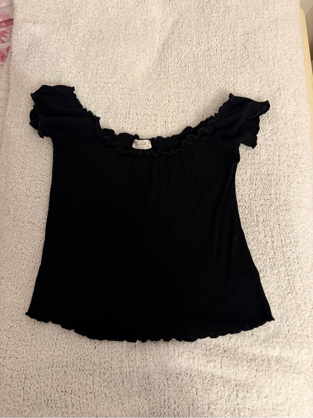 Brandy Melville Black Ribbed Ruffle Off-Shoulder Crop Top